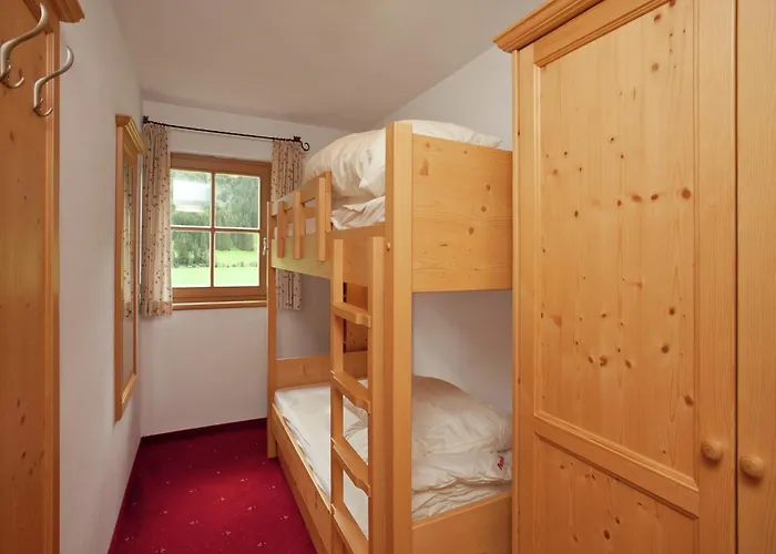 Chalet In Koenigsleiten Near Zillertal Area Wald im Pinzgau